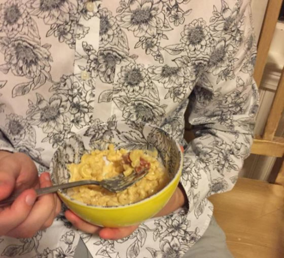 عندما تتناسق ملابسك مع الأشياء المتواجدة حولك ستكون النتيجة كوميدية صورة رقم 9