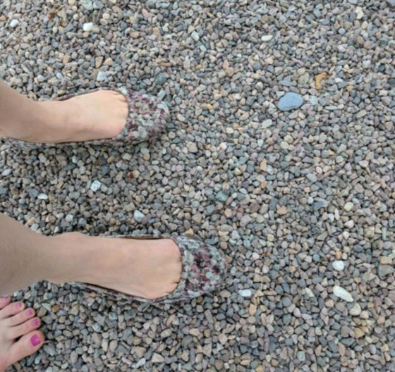 عندما تتناسق ملابسك مع الأشياء المتواجدة حولك ستكون النتيجة كوميدية صورة رقم 1