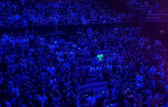 عندما تتناسق ملابسك مع الأشياء المتواجدة حولك ستكون النتيجة كوميدية صورة رقم 12