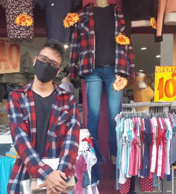 عندما تتناسق ملابسك مع الأشياء المتواجدة حولك ستكون النتيجة كوميدية صورة رقم 17