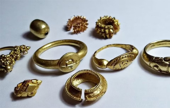 صياد يعثر على جزيرة مليئة بالذهب اختفى منذ 700 سنة! صورة رقم 2