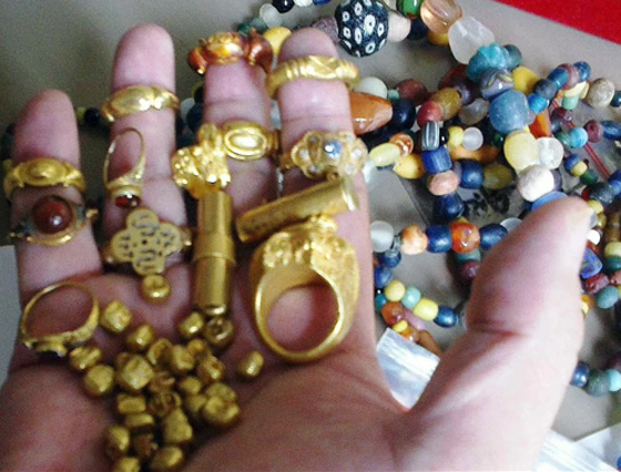 صياد يعثر على جزيرة مليئة بالذهب اختفى منذ 700 سنة! صورة رقم 6