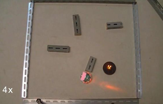 بالفيديو: ابتكار أول روبوت في العالم يفكر بدماغ صنعه العلماء! صورة رقم 4