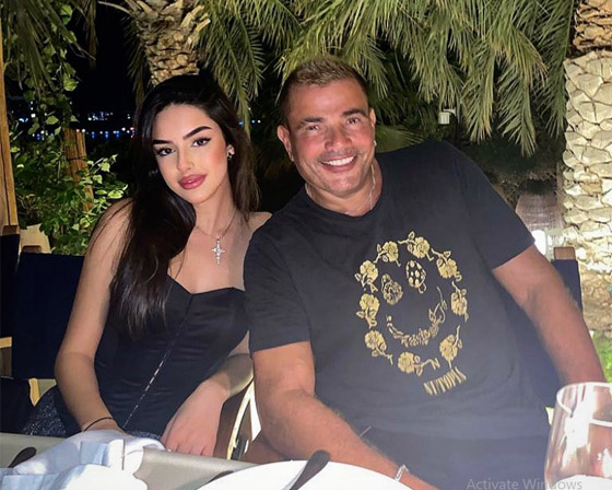 فيديو وصور: عمرو دياب يستمتع بقبلة من سميّة الخشّاب وغزل تيارا واهب صورة رقم 1