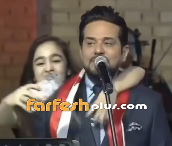 فيديو: فتاة تقتحم المسرح في حفل حاتم العراقي.. وهذه ردة فعله صورة رقم 1 فيديو: فتاة تقتحم المسرح في حفل حاتم العراقي.. وهذه ردة فعله صورة رقم 1