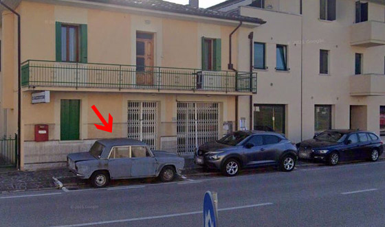 قصة سيارة مهجورة مركونة بإيطاليا منذ 47 عاما وأصبحت مزارا للسياح صورة رقم 1 قصة سيارة مهجورة مركونة بإيطاليا منذ 47 عاما وأصبحت مزارا للسياح صورة رقم 1