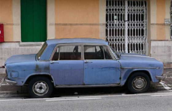 قصة سيارة مهجورة مركونة بإيطاليا منذ 47 عاما وأصبحت مزارا للسياح صورة رقم 7 قصة سيارة مهجورة مركونة بإيطاليا منذ 47 عاما وأصبحت مزارا للسياح صورة رقم 7