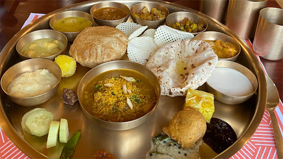 تعرفوا على المدينة التي يُحظر فيها تناول اللحوم: أرواحنا ستعاني كالحيوانات صورة رقم 5