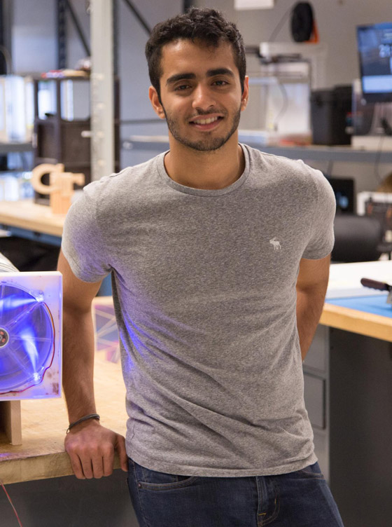 مخترع هندي يكافح تلوث الهواء بتحويل جسيمات الغبار لبلاط للأرضيات صورة رقم 5 مخترع هندي يكافح تلوث الهواء بتحويل جسيمات الغبار لبلاط للأرضيات صورة رقم 5