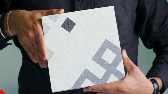 مخترع هندي يكافح تلوث الهواء بتحويل جسيمات الغبار لبلاط للأرضيات صورة رقم 9 مخترع هندي يكافح تلوث الهواء بتحويل جسيمات الغبار لبلاط للأرضيات صورة رقم 9