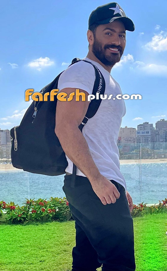 فيديو نادر وصادم: تامر حسني بملامح مختلفة تماما والجمهور يعلق: عمليات التجميل! صورة رقم 17 فيديو نادر وصادم: تامر حسني بملامح مختلفة تماما والجمهور يعلق: عمليات التجميل! صورة رقم 17