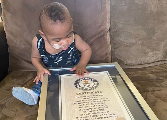 طفل أمريكي يحصل على لقب 