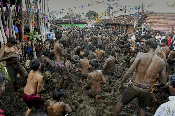 إليكم نبذة مصورة لأهم أحداث الأسبوع من مختلف أنحاء العالم صورة رقم 11 إليكم نبذة مصورة لأهم أحداث الأسبوع من مختلف أنحاء العالم صورة رقم 11