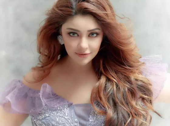 فنانة هندية تتعهد بالتبرع بشعرها للأطفال مرضى السرطان بمناسبة يوم ميلادها صورة رقم 8 فنانة هندية تتعهد بالتبرع بشعرها للأطفال مرضى السرطان بمناسبة يوم ميلادها صورة رقم 8