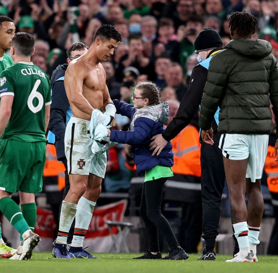 غرامة 45 ألف جنيه على فتاة بسبب قميص كريستيانو.. ما القصة؟ (صور) صورة رقم 6 غرامة 45 ألف جنيه على فتاة بسبب قميص كريستيانو.. ما القصة؟ (صور) صورة رقم 6