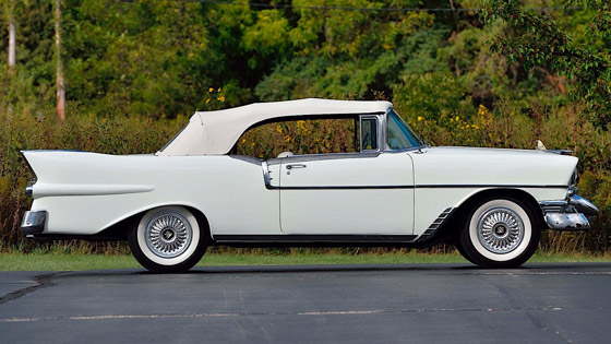 مزاد يطرح سيارة 