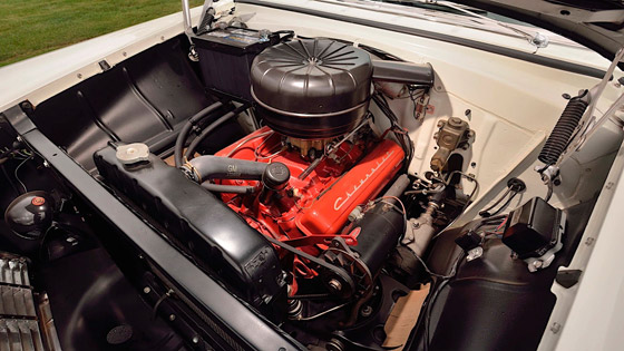 مزاد يطرح سيارة 