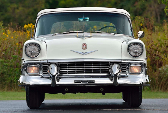 مزاد يطرح سيارة 