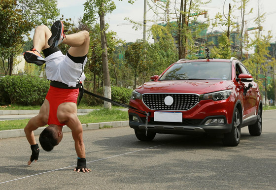 مواهب مذهلة بـ