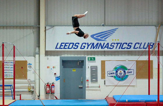 مواهب مذهلة بـ