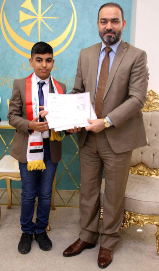 طفل عراقي موهوب يخترع نظارة ذكية تعمل على تنبيه سائقي المركبات صورة رقم 2