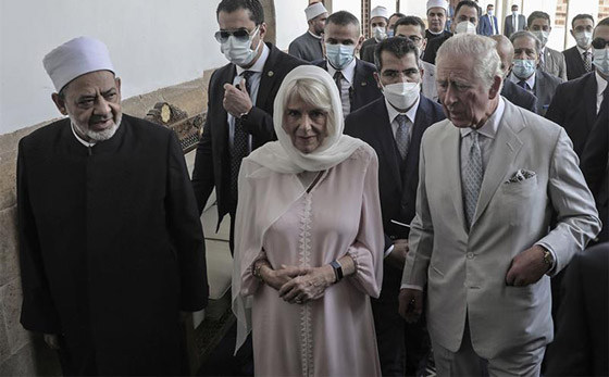 كاميلا زوجة الأمير تشارلز تخطف الأنظار بالحجاب في زيارتها لمصر صورة رقم 12 كاميلا زوجة الأمير تشارلز تخطف الأنظار بالحجاب في زيارتها لمصر صورة رقم 12