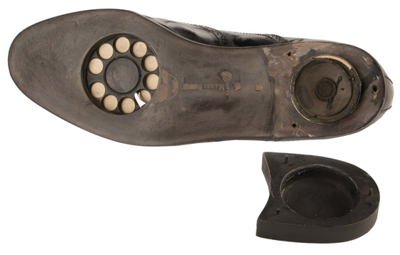 أحمر شفاه ومظلة.. إليكم أغرب أجهزة التجسس والاستخبارات عبر التاريخ صورة رقم 2