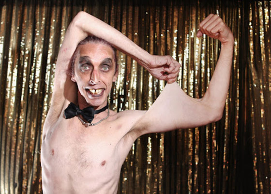 10 أشخاص حطموا أرقام قياسية في موسوعة غينيس: هل شاهدت صاحبة أكبر فم؟ صورة رقم 3