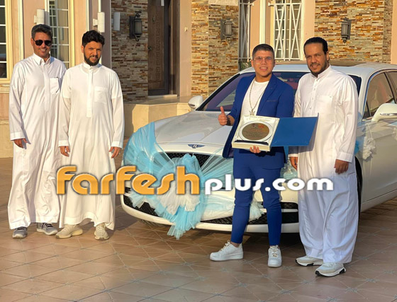 عائلة سعودية تكرم عمر كمال وتهديه سيارة بنتلي ثمنها 10 ملايين جنيه! فيديو صورة رقم 5