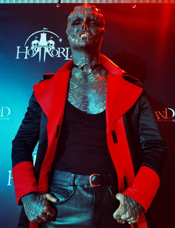 صور صادمة: شاب يشوه وجهه ويقطع أصابعه ليشبه الكائنات الفضائية! صورة رقم 17