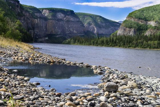 مياه هادئة ومناظر طبيعية لا تصدق.. إليكم أفضل 10 ينابيع ساخنة في العالم صورة رقم 4 مياه هادئة ومناظر طبيعية لا تصدق.. إليكم أفضل 10 ينابيع ساخنة في العالم صورة رقم 4