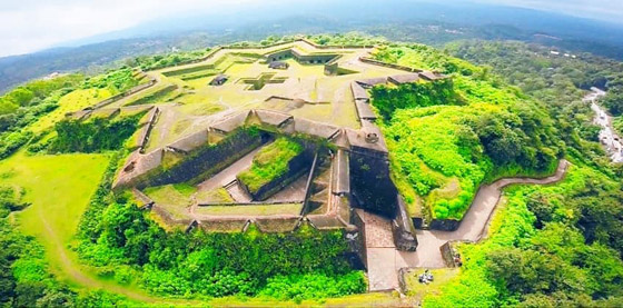 مصممة على شكل نجمة.. اكتشفوا ميزات قلعة مانجاراباد الفريدة في الهند صورة رقم 14 مصممة على شكل نجمة.. اكتشفوا ميزات قلعة مانجاراباد الفريدة في الهند صورة رقم 14