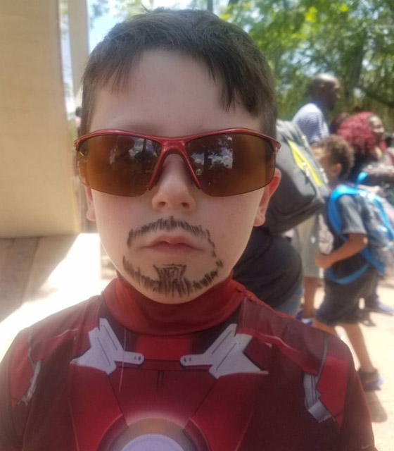 صور طريفة تجمع الأبناء والآباء: ستضحك بمجرد أن تشاهدها صورة رقم 9