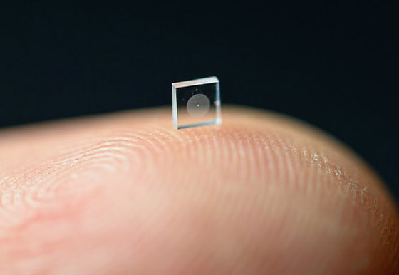 الكشف عن كاميرا بحجم 