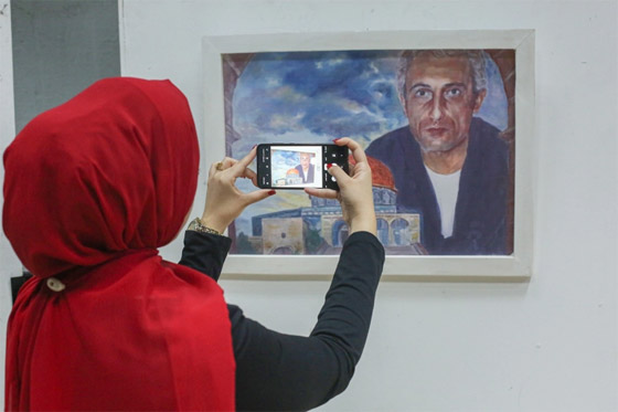 فلسطين بعيون روسية.. 40 فنانا يجسدون بالريشة والألوان حكايات من النضال ضد الاحتلال صورة رقم 1 فلسطين بعيون روسية.. 40 فنانا يجسدون بالريشة والألوان حكايات من النضال ضد الاحتلال صورة رقم 1