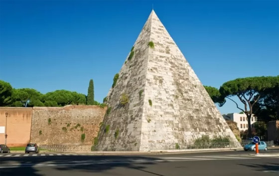 بالصور: تعرفوا إلى 8 من أفضل أهرامات العالم الأقل شهرة صورة رقم 1