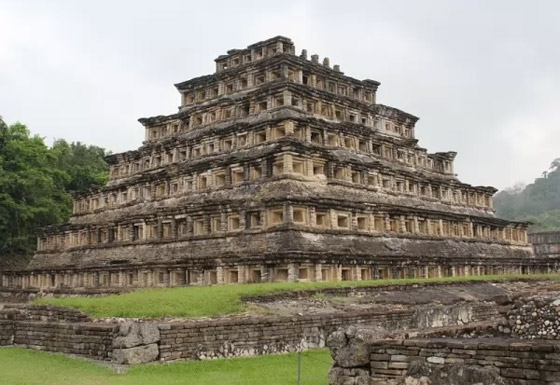 بالصور: تعرفوا إلى 8 من أفضل أهرامات العالم الأقل شهرة صورة رقم 8