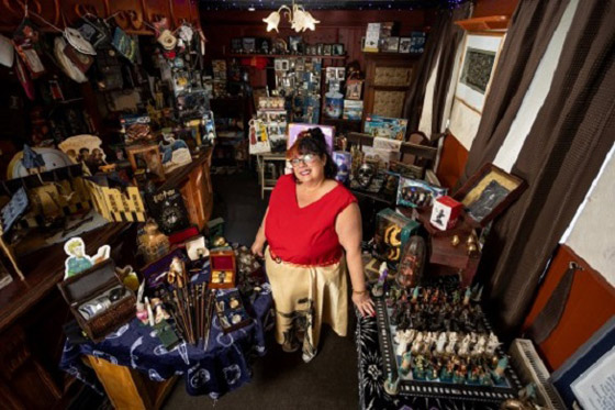 تقيم زفافاً مدهشاً مستوحى من عالم هاري بوتر صورة رقم 2