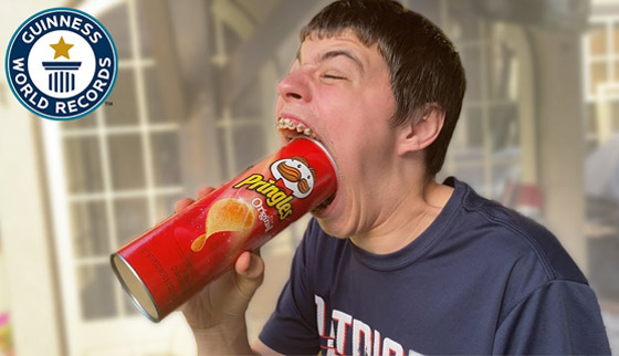 فيديو وصور: أمريكي يدخل موسوعة غينيس لامتلاكه أكبر فم في العالم صورة رقم 3 فيديو وصور: أمريكي يدخل موسوعة غينيس لامتلاكه أكبر فم في العالم صورة رقم 3