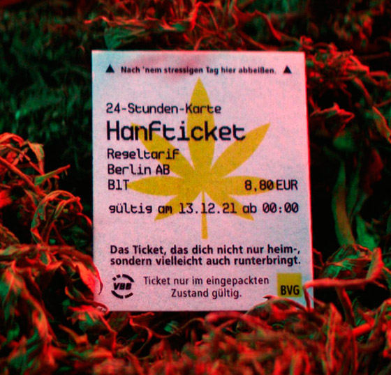 تذكرة صالحة للأكل بنكهة القنب! شركة نقل ألمانية تغري الركاب بعيد الميلاد صورة رقم 5