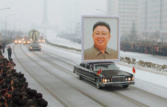 الزعيم يمنع شعبه من الضحك! محظورات غريبة لمدة 11 يوما بكوريا الشمالية صورة رقم 10