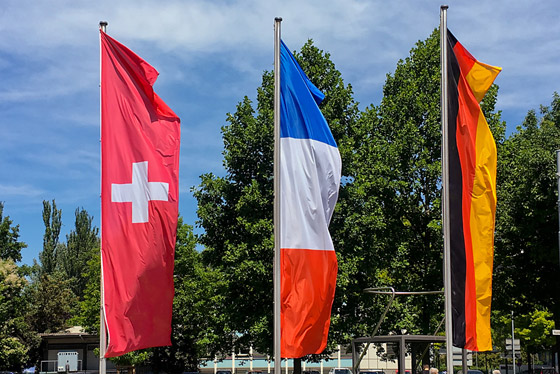 أغرب وأروع الحدود بين دول العالم صورة رقم 14 أغرب وأروع الحدود بين دول العالم صورة رقم 14