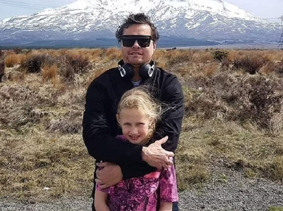 يتعافى بأعجوبة من صدمتين كهربائتين عنيفتين صورة رقم 4