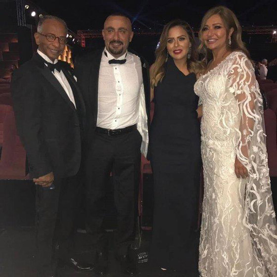 فيديو أحمد السقا: اقتحمت منزل أحمد متابعيني فجرًا لإهانته زوجتي فأغمي عليه من الخوف! صورة رقم 6 فيديو أحمد السقا: اقتحمت منزل أحمد متابعيني فجرًا لإهانته زوجتي فأغمي عليه من الخوف! صورة رقم 6