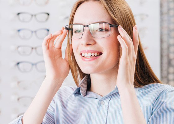 تعتقد أنها مشاكل خطيرة.. 5 علامات تدل أنك ترتدي النظارات الطبية الخاطئة صورة رقم 8 تعتقد أنها مشاكل خطيرة.. 5 علامات تدل أنك ترتدي النظارات الطبية الخاطئة صورة رقم 8