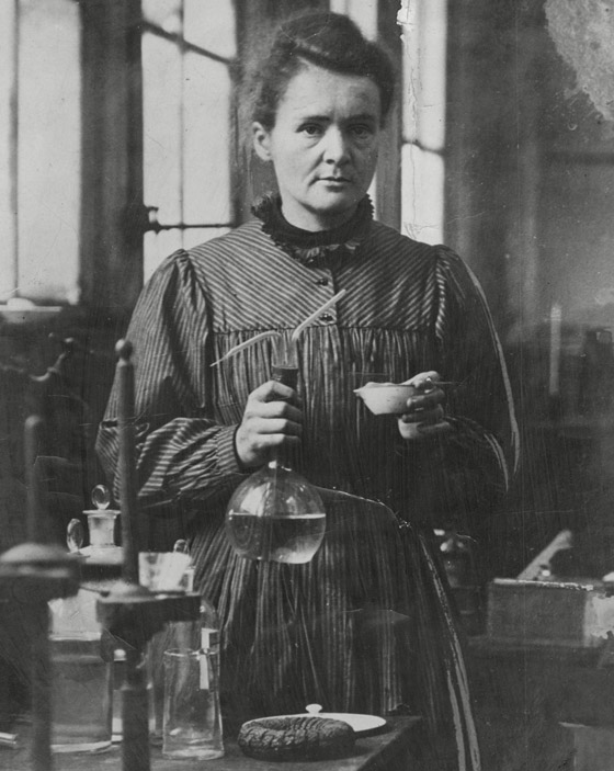 مخترعون قتلتهم اختراعاتهم.. أحدهم صنع سيارة تطير بسرعة الصواريخ! صورة رقم 8