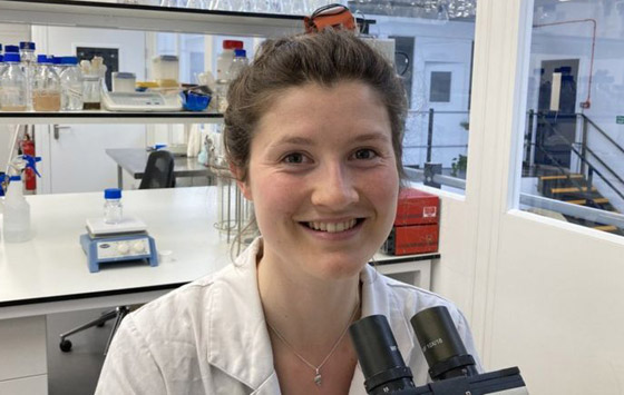 الفطريات والبكتيريا آكلة البلاستيك التي قد تنقذ العالم من النفايات صورة رقم 1