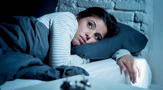 كيف أعود إلى النوم إذا استيقظت فجراً؟ هذه النصائح قد تساعدك لليلة مريحة صورة رقم 2