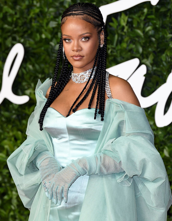 ريهانا تغني لـ محمد صلاح (ملك النيل).. استمع للأغنية واحكم بنفسك ان كانت حقيقية ام مزيفة! صورة رقم 1 ريهانا تغني لـ محمد صلاح (ملك النيل).. استمع للأغنية واحكم بنفسك ان كانت حقيقية ام مزيفة! صورة رقم 1