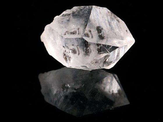 تطوير أقوى زجاج في العالم.. حاد مثل الماس وسيحدث ثورة بعالم التكنولوجيا صورة رقم 4